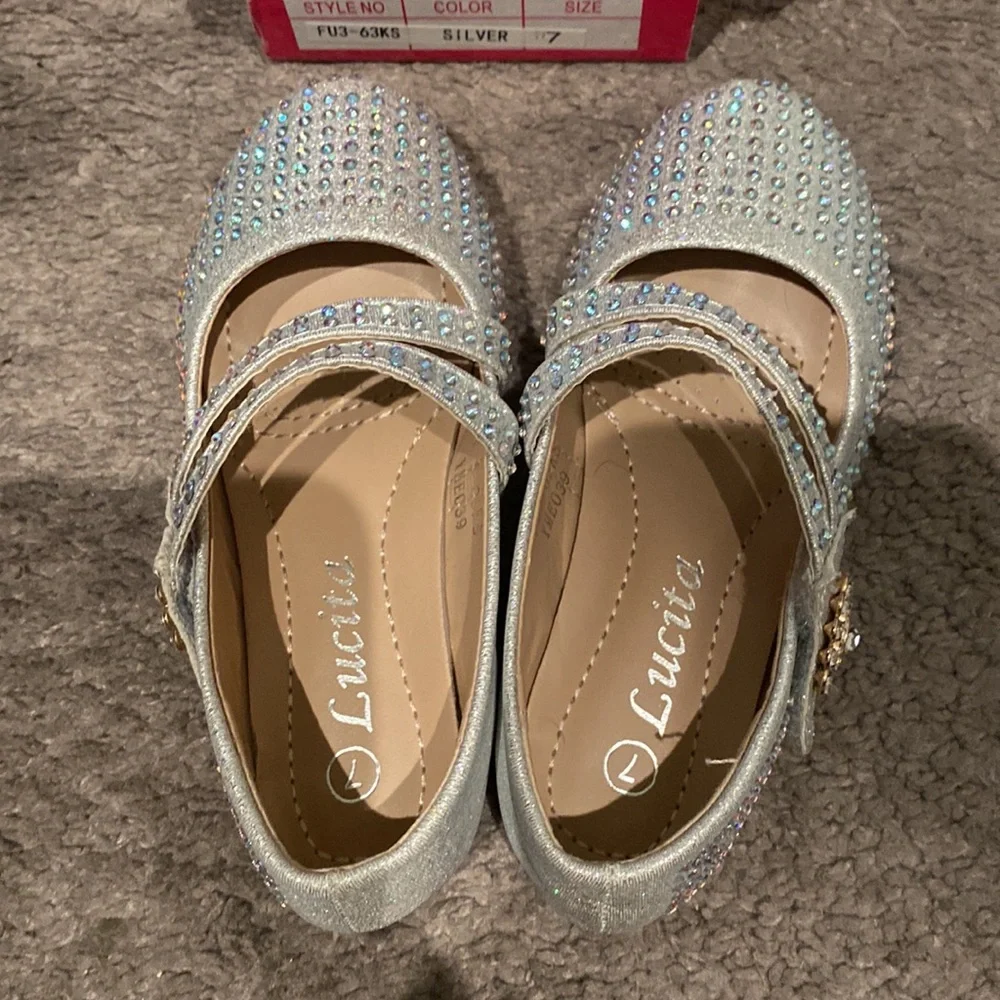 Little girls dressy flats